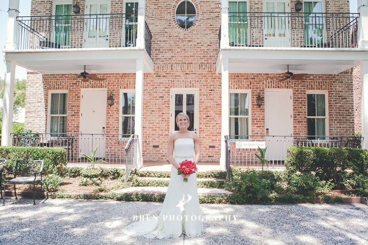 Beaufort Bride : A Real Lowcountry Wedding | Southern Graces & Co - http://lowcountrybride.com