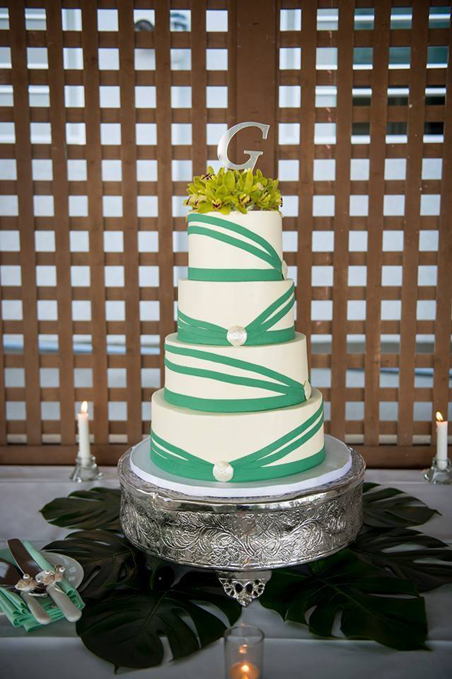 Beaufort Bride : Wedding Cake Inspiration - http://lowcountrybride.com